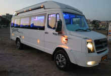 How to Choose the Right 17 Seater Tempo Traveller on Rent in Pune for Your Journey