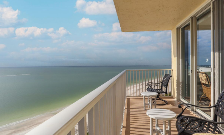 From Morning Coffee by the Gulf to Evening Beachfront Sunsets: The Magic of Fort Myers Beach Vacations