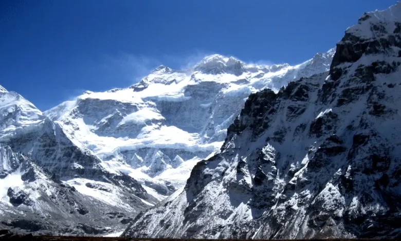 Everest Base Camp Trek & Everest Base Camp Gokyo Lake Trek: A Complete Guide to the Ultimate Himalayan Adventure