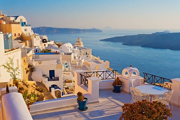 Luxury Travel eSIM: The Discerning Traveler's Complete Guide to Premium Global Connectivity in 2026
